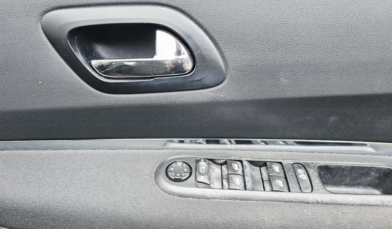  2013 Black Peugeot 3008 Active ,1.6 Petrol.5 Dr.Mot April 2027. 72k miles.FSH.1 Owner £2995 full