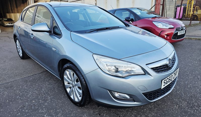 2010 Silver Vauxhall Astra Exclusiv, 1.6L petrol.MOT April 2027. 5dr. aux, ac.61k miles.Ulez free.2 Owner £2495 full