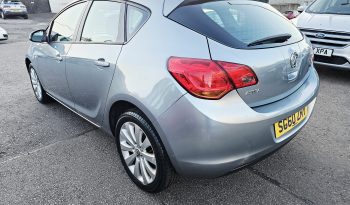 2010 Silver Vauxhall Astra Exclusiv, 1.6L petrol.MOT April 2027. 5dr. aux, ac.61k miles.Ulez free.2 Owner £2495 full