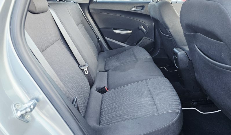 2010 Silver Vauxhall Astra Exclusiv, 1.6L petrol.MOT April 2027. 5dr. aux, ac.61k miles.Ulez free.2 Owner £2495 full