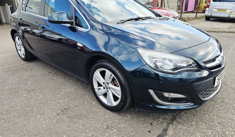 55k Miles! 2014 Green Vauxhall Astra SRI, 1.4L petrol. MOT March 2027. 5dr. aux, ac.FSH.Ulez free £4295 full