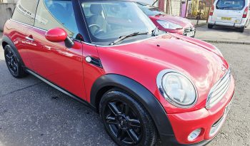 2013 Red Mini One, 1.6 petrol. 3 door. MOT September 2026.Ulez free.SH.2 Owner £3495 full