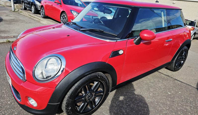 2013 Red Mini One, 1.6 petrol. 3 door. MOT September 2026.Ulez free.SH.2 Owner £3995 full