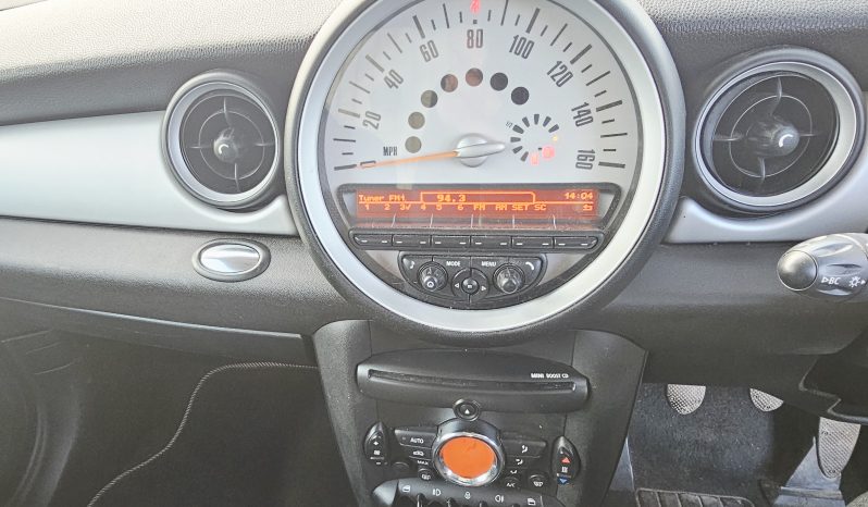 2013 Red Mini One, 1.6 petrol. 3 door. MOT September 2026.Ulez free.SH.2 Owner £3995 full