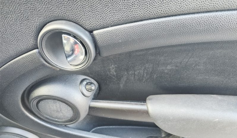 2013 Red Mini One, 1.6 petrol. 3 door. MOT September 2026.Ulez free.SH.2 Owner £3995 full