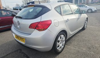 38k Miles! 2010 Silver Vauxhall Astra Exclusiv, 1.4L petrol.MOT October 2026. 5dr. aux, ac.Ulez free.FSH.1 Owner £2995 full