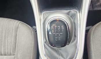 38k Miles! 2010 Silver Vauxhall Astra Exclusiv, 1.4L petrol.MOT October 2026. 5dr. aux, ac.Ulez free.FSH.1 Owner £2995 full