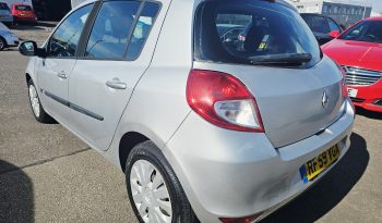 Automatic! 2010 Silver Renault Clio Expression VVT, 1.6L Petrol.MOT August 2026.Low Miles.Ulez Free £3495 full