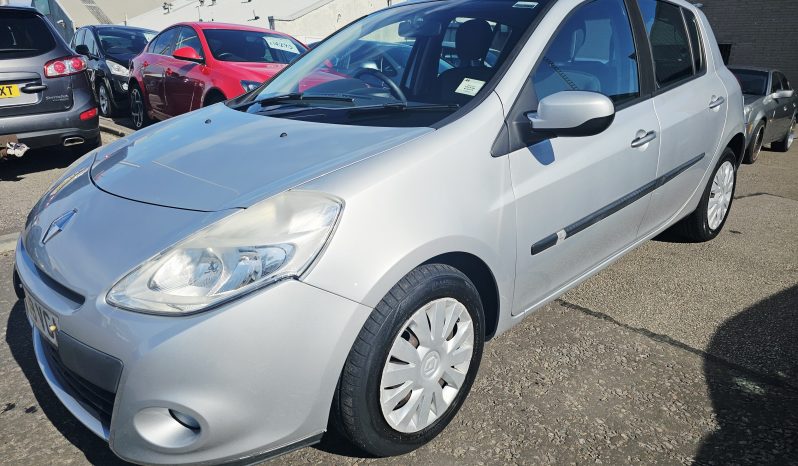 Automatic! 2010 Silver Renault Clio Expression VVT, 1.6L Petrol.MOT August 2026.Low Miles.Ulez Free £3495 full