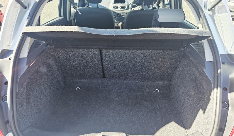 Automatic! 2010 Silver Renault Clio Expression VVT, 1.6L Petrol.MOT August 2026.Low Miles.Ulez Free £3495 full