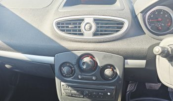 Automatic! 2010 Silver Renault Clio Expression VVT, 1.6L Petrol.MOT August 2026.Low Miles.Ulez Free £3495 full