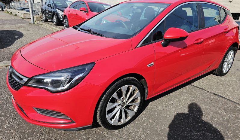 2016 Red Vauxhall Astra Design, 1.4L petrol. MOT April 2027. 5dr.aux, AC.SH.Low miles.Ulez free £4495 full