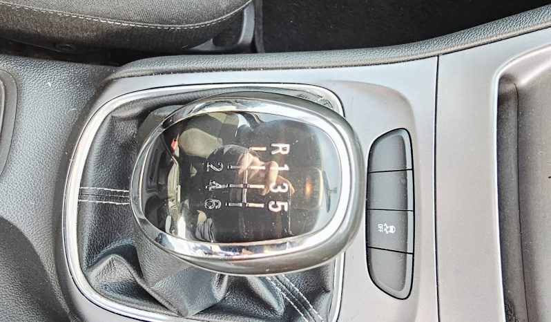 2016 Red Vauxhall Astra Design, 1.4L petrol. MOT April 2027. 5dr.aux, AC.SH.Low miles.Ulez free £4495 full