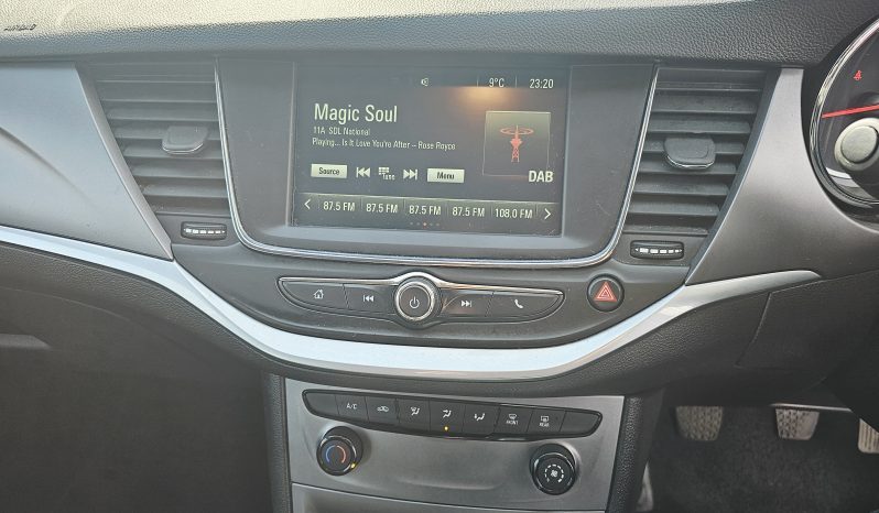 2016 Red Vauxhall Astra Design, 1.4L petrol. MOT April 2027. 5dr.aux, AC.SH.Low miles.Ulez free £4495 full