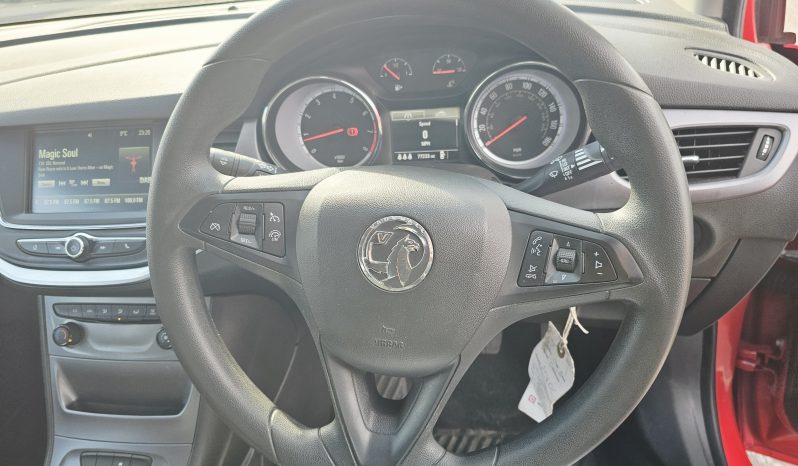 2016 Red Vauxhall Astra Design, 1.4L petrol. MOT April 2027. 5dr.aux, AC.SH.Low miles.Ulez free £4495 full