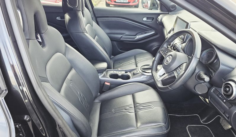 24k Miles! Automatic! 2022 Black Nissan Juke Hybrid Tekna, 1.6 Hybrid Electric ,MOT December 2026. Aux. 5Dr.FSH.Cruise Control.360 Camera.Ulez free.1 Owner £16995 full