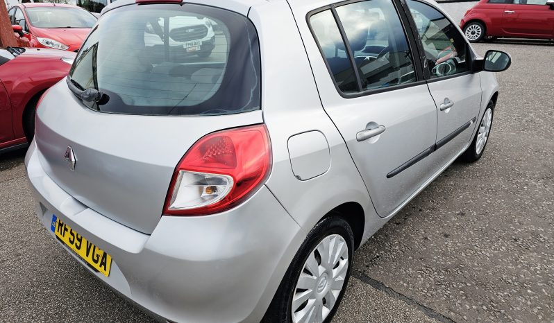 Automatic! 2010 Silver Renault Clio Expression VVT, 1.6L Petrol.MOT April 2027.Low Miles.Ulez Free £3495 full