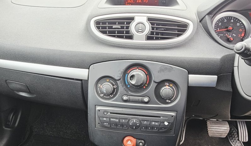 Automatic! 2010 Silver Renault Clio Expression VVT, 1.6L Petrol.MOT April 2027.Low Miles.Ulez Free £3495 full