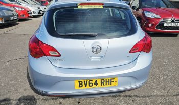 57k miles! 2015 Silver Vauxhall Astra Design, 1.6L petrol. MOT November 2026. 5dr.aux, AC.FSH.Ulez free £4995 full