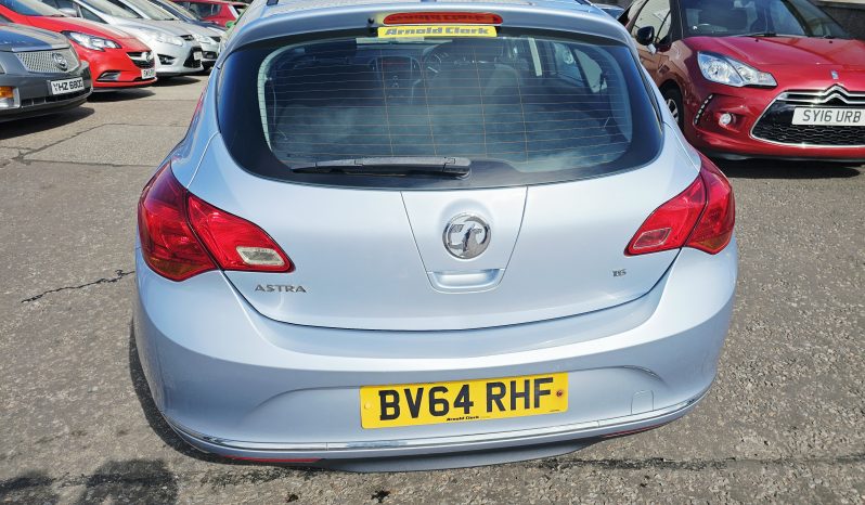 57k miles! 2015 Silver Vauxhall Astra Design, 1.6L petrol. MOT November 2026. 5dr.aux, AC.FSH.Ulez free £4995 full