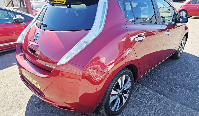 49k Miles! Automatic! 2017 Red Nissan Leaf 80kw Tekna .MOT April 2027.5Dr.FSH.Heated Seats.Reverse Camera.Ulez free £4995 full