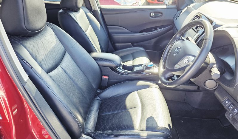 49k Miles! Automatic! 2017 Red Nissan Leaf 80kw Tekna .MOT April 2027.5Dr.FSH.Heated Seats.Reverse Camera.Ulez free £4995 full