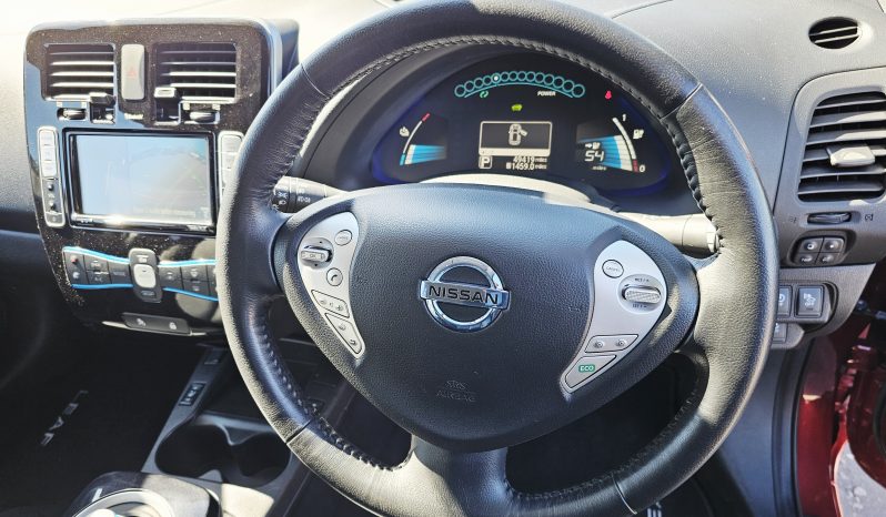 49k Miles! Automatic! 2017 Red Nissan Leaf 80kw Tekna .MOT April 2027.5Dr.FSH.Heated Seats.Reverse Camera.Ulez free £4995 full