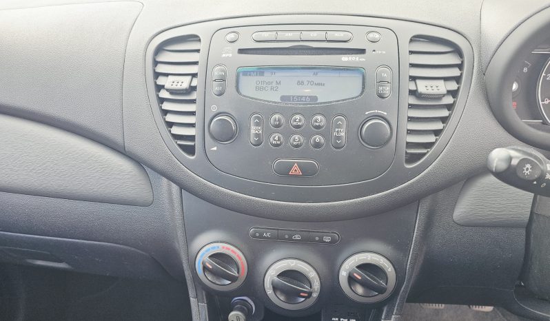 2012 Black Hyundai i10 Active, 1.2 L petrol, Mot May 2027. 5dr. Aux.£20 tax. FSH.Ulez free £2495 full