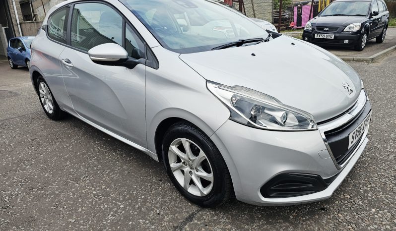 44k miles! 2016 Silver Peugeot 208 Pure Tech Active, 1L petrol.3Dr.MOT April 2027.£20 Tax.Ulez free.1 Owner £4995    full