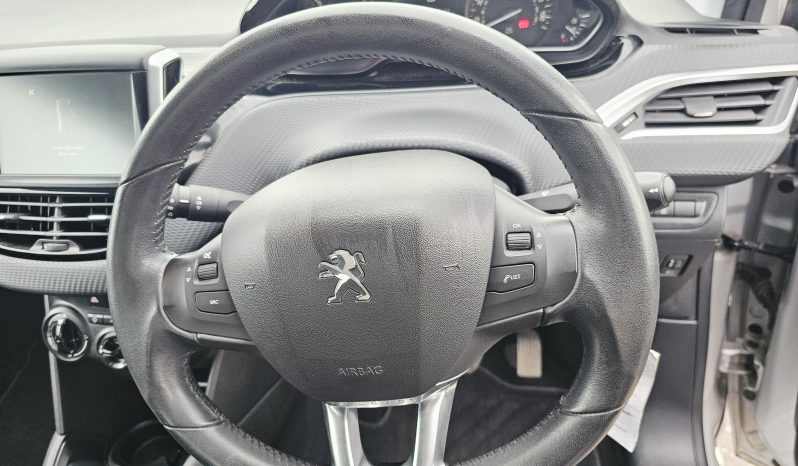 44k miles! 2016 Silver Peugeot 208 Pure Tech Active, 1L petrol.3Dr.MOT April 2027.£20 Tax.Ulez free.1 Owner £4995    full