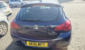 2011 Blue Vauxhall Astra Exclusiv, 1.6L petrol. MOT May 2027. 5dr. aux.Low miles.Ulez free £1995 full
