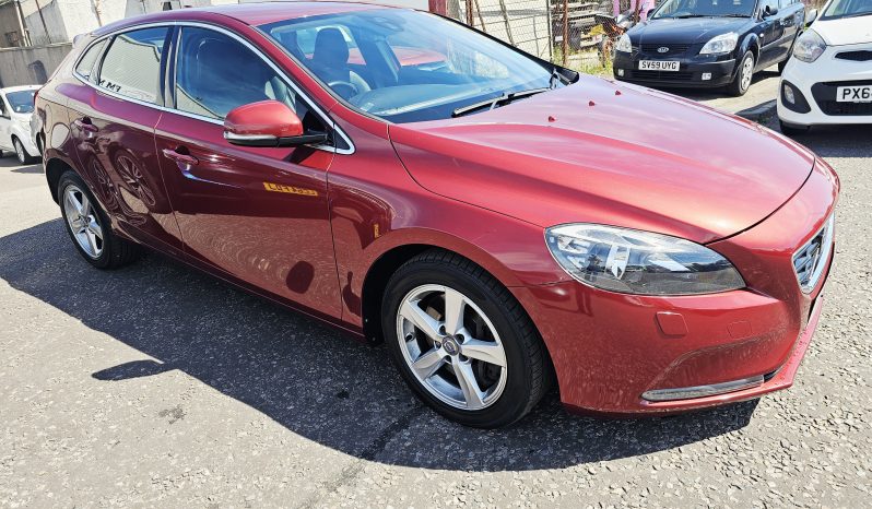 Automatic! 2016 Red Volvo V40 SE NAV D4, 2L Diesel.MOT June 2027.£20 Tax.FSH.Ulez free £8495 full