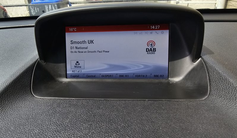2014 White Vauxhall Mokka Tech line, 1.4 petrol.MOT March 2027.76k Miles.Ulez Free.FSH.2 Owner £3995 full