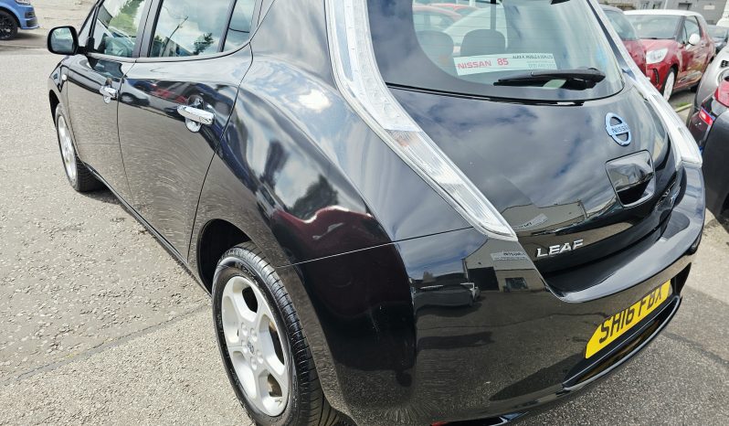 Automatic! 62k miles! 2016 Black Nissan Leaf 80kw Tekna .MOT December 2026.5Dr.£20 Tax.FSH.Reverse Camera.Ulez free.2 Owner £3995 full